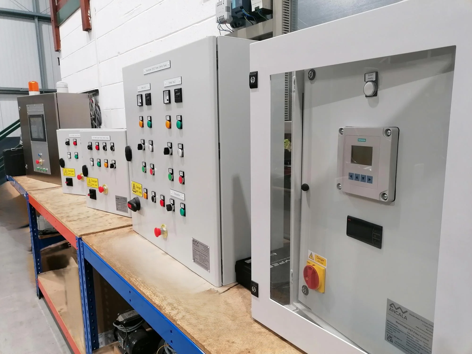 How to Choose the Right Enclosed Power Supply: A Practical Guide for Industrial and IoT Applications - Size, Form Factor, and Installation Constraints