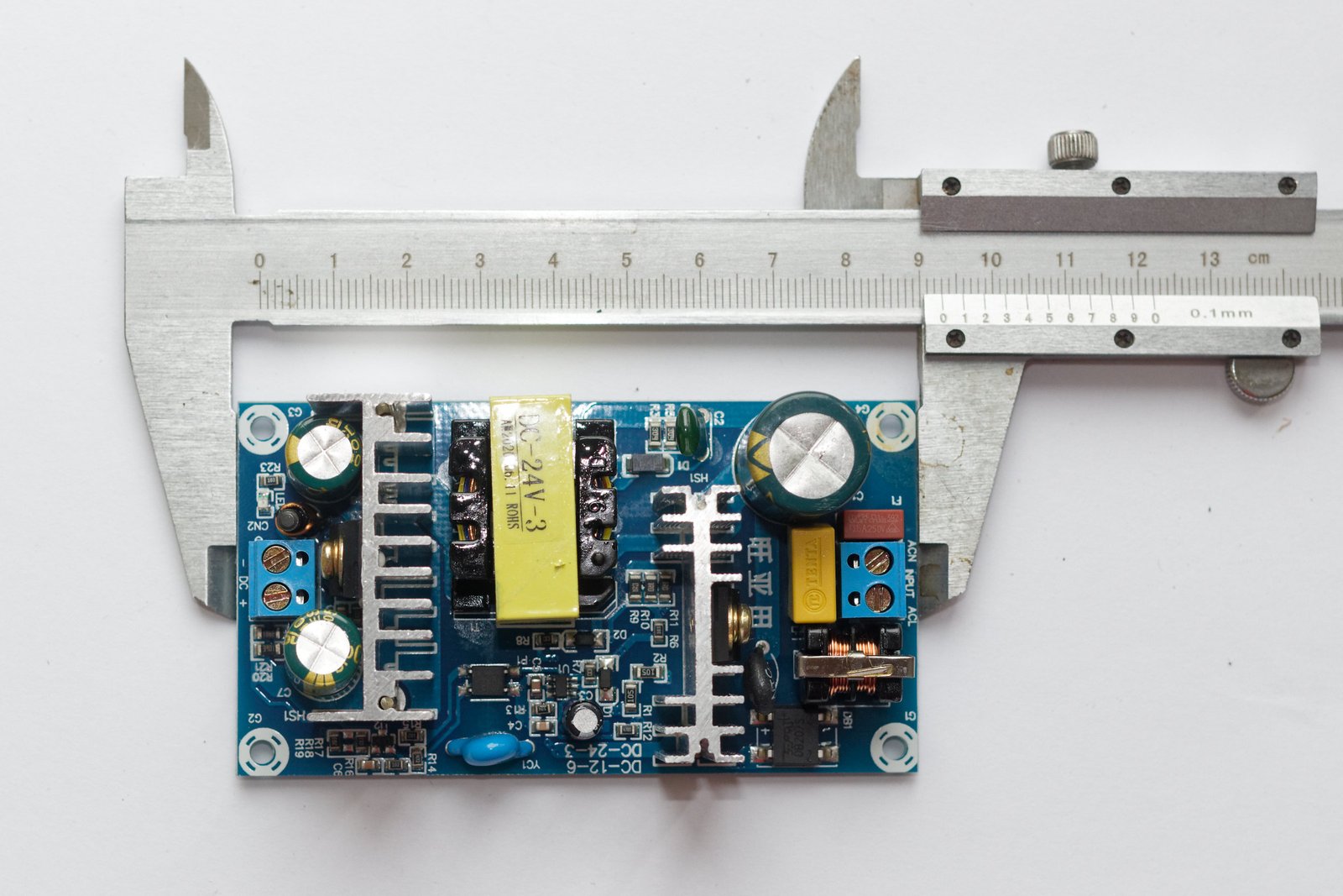 Switching Power Supply Structure, Working Principle, and Industrial Applications - How the switching principle works