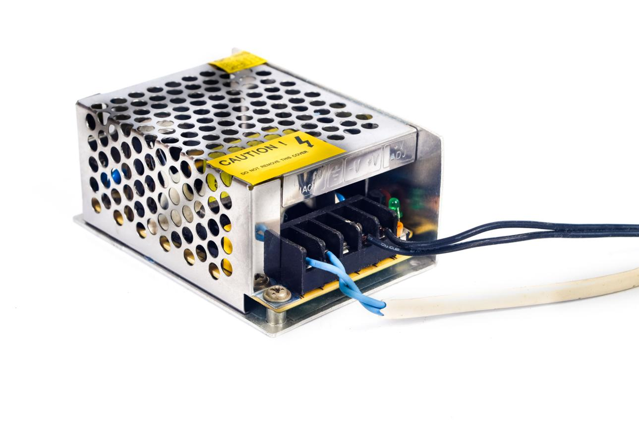 Why Are Switching Power Supplies the Heart of Modern Electronics? - What Is the Difference Between Isolated and Non-Isolated Power Supplies?