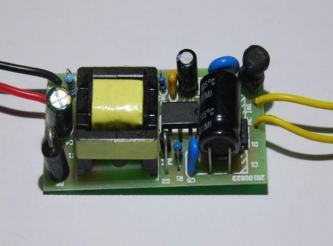 Why Does an LED Driver Matter More Than the LED Itself? A Practical Guide to LED Driver Power Supplies for Modern Lighting Systems - Why Does Driver Quality Determine Fixture Reliability?